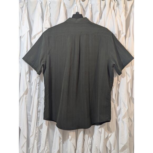 Croft & Barrow XXL Forest Green with Black Pin Stripes Short Sleeve Button Up - Picture 9 of 10